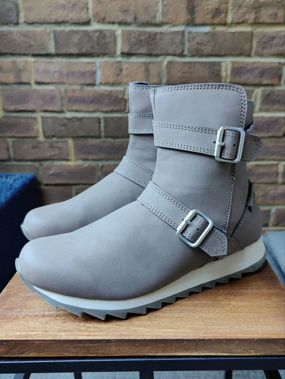 Merrell Alpine Buckle Boots Waterproof Side Zip Taupe Side Zip Gray Women's 7.5